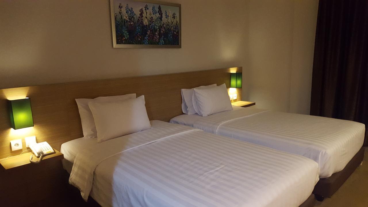 Grand Tembaga Hotel Timika Esterno foto